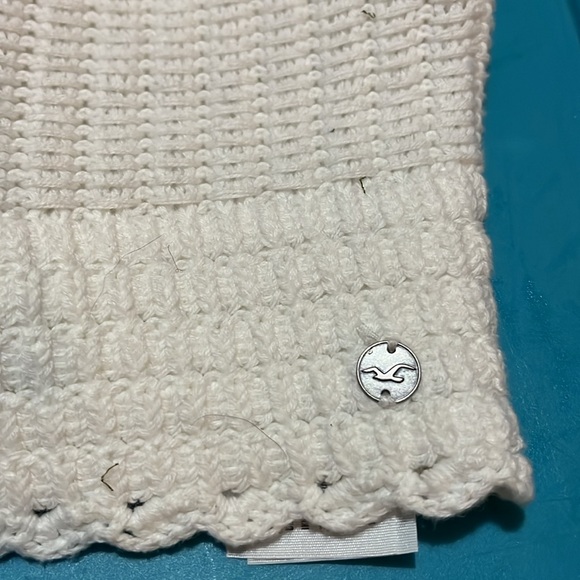 Hollister lined knit white halter top size extra small - Picture 2 of 4